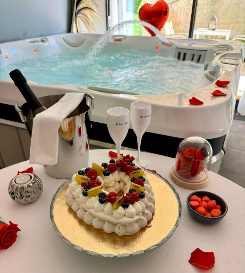 Casa Amor & Spa, Appartement Suite Jacuzzi & Piscine Chauffee Montfort-sur-Argens Kültér fotó
