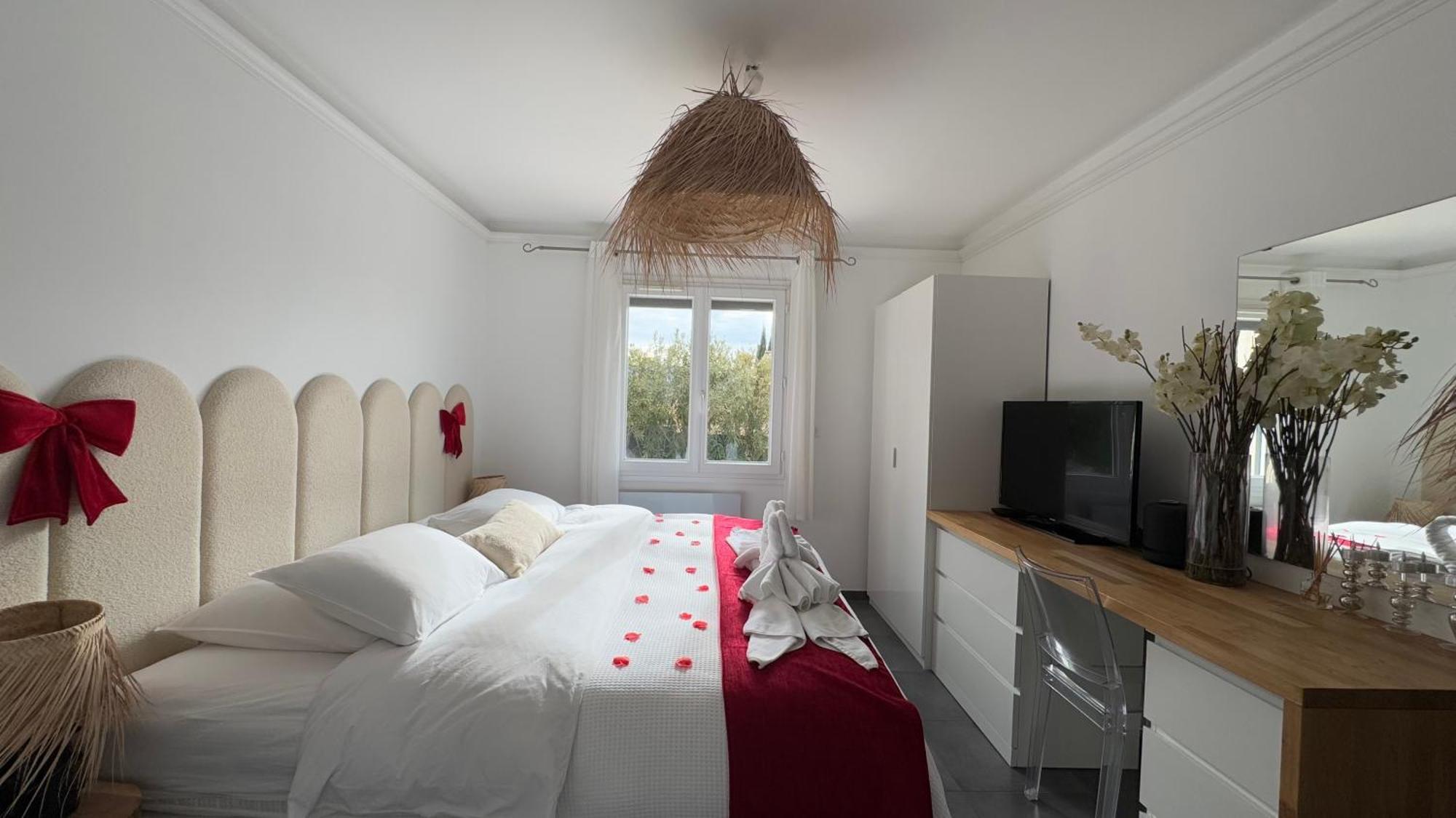 Casa Amor & Spa, Appartement Suite Jacuzzi & Piscine Chauffee Montfort-sur-Argens Kültér fotó